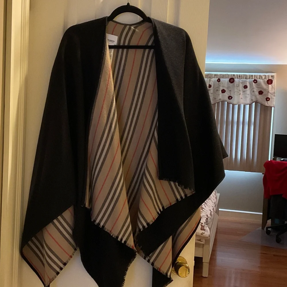 Burberry Beige and Red Striped Poncho - Picture 1 of 5